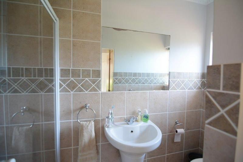 6 Bedroom Property for Sale in Jongensfontein Western Cape